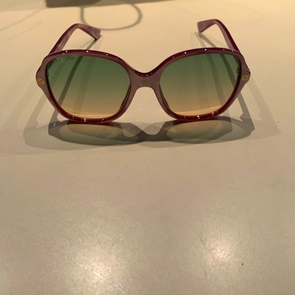 Gucci Sunglasses - Picture 1 of 4